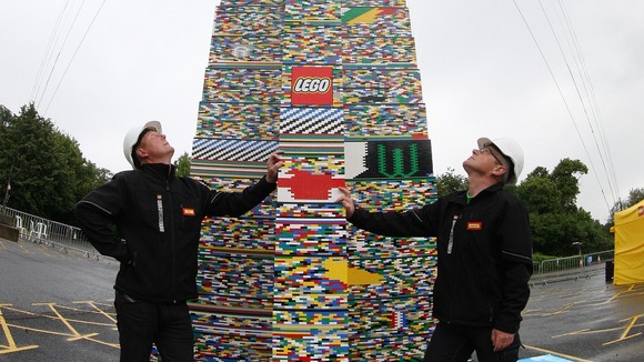 Башня из lego